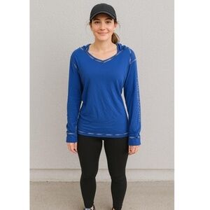 Calvin Klein Performance Blue Long Sleeve Hooded Top Womens 2X, Athletic, Layers
